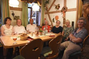 Ehemalige Schäfertänzer und Schäfertänzerinnen | Foto: Markgröningen aktiv